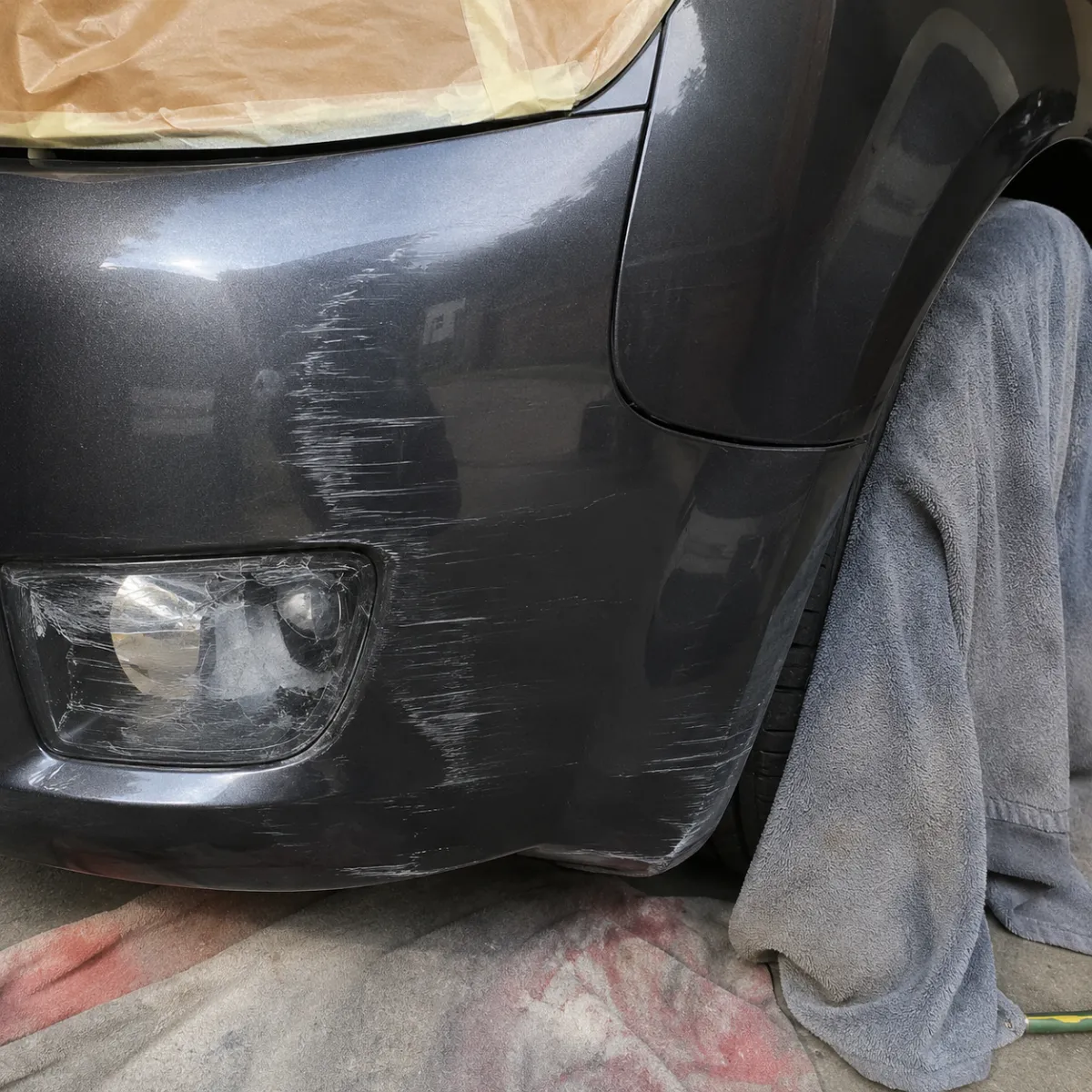 Respraying: panel scratch before Mark's repair
